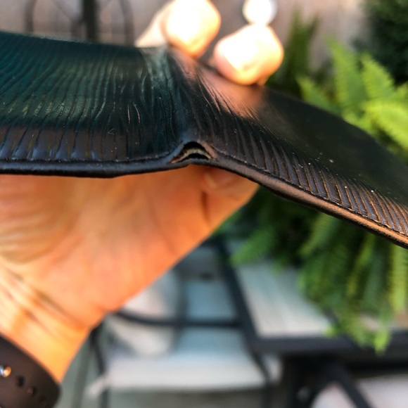 VINTAGE LOUIS VUITTON EPI BI FOLD BLACK LEATHER ID CARD HOLDER CASE - Picture 3 of 8